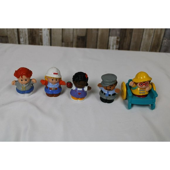 1998 Fisher Price School Bus & Characters - Picture 2 of 16